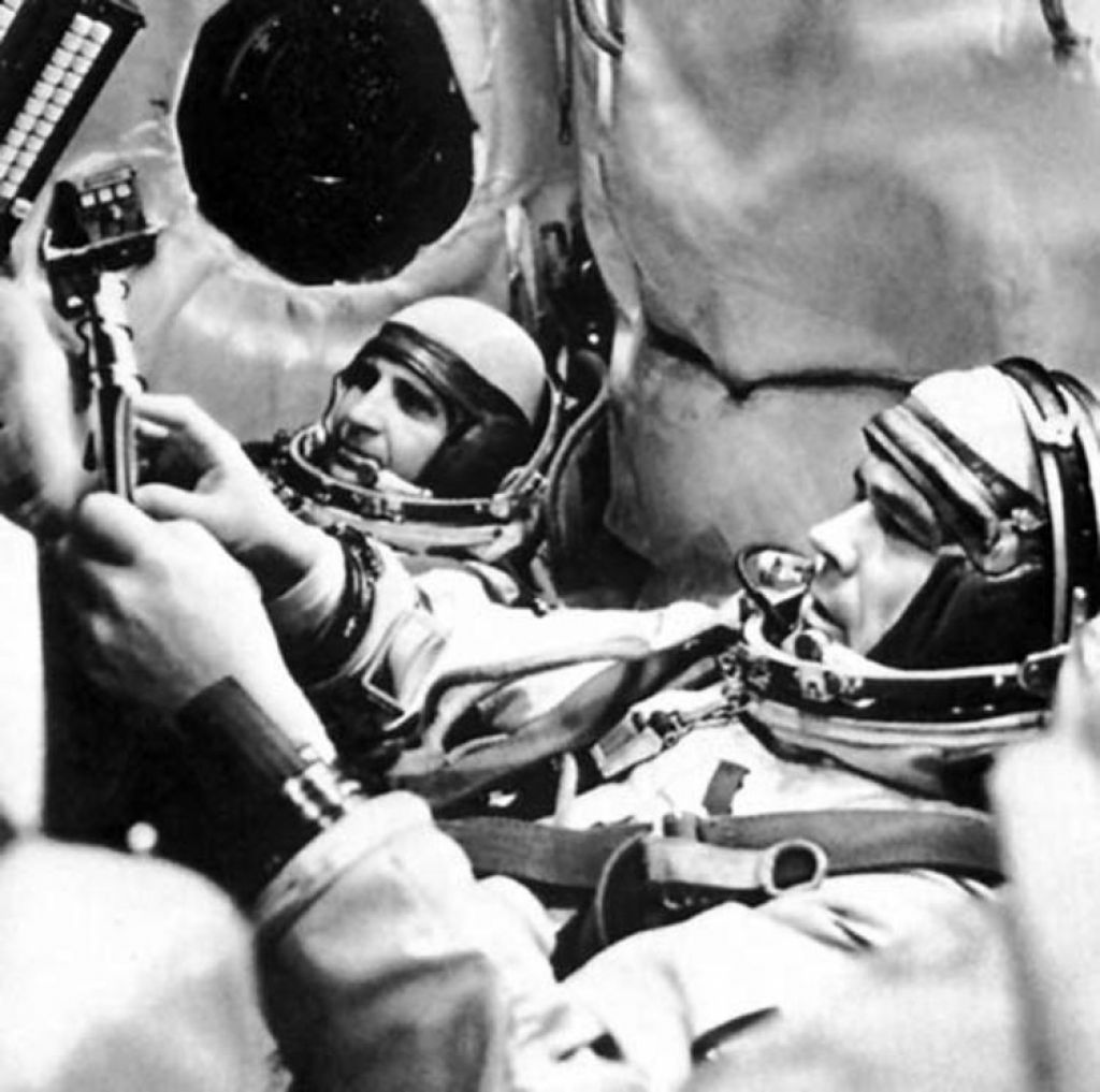 Белое солнце пустыни и космонавты В.Лазарев и О.Макаров. Режиссерский разбор фильма.